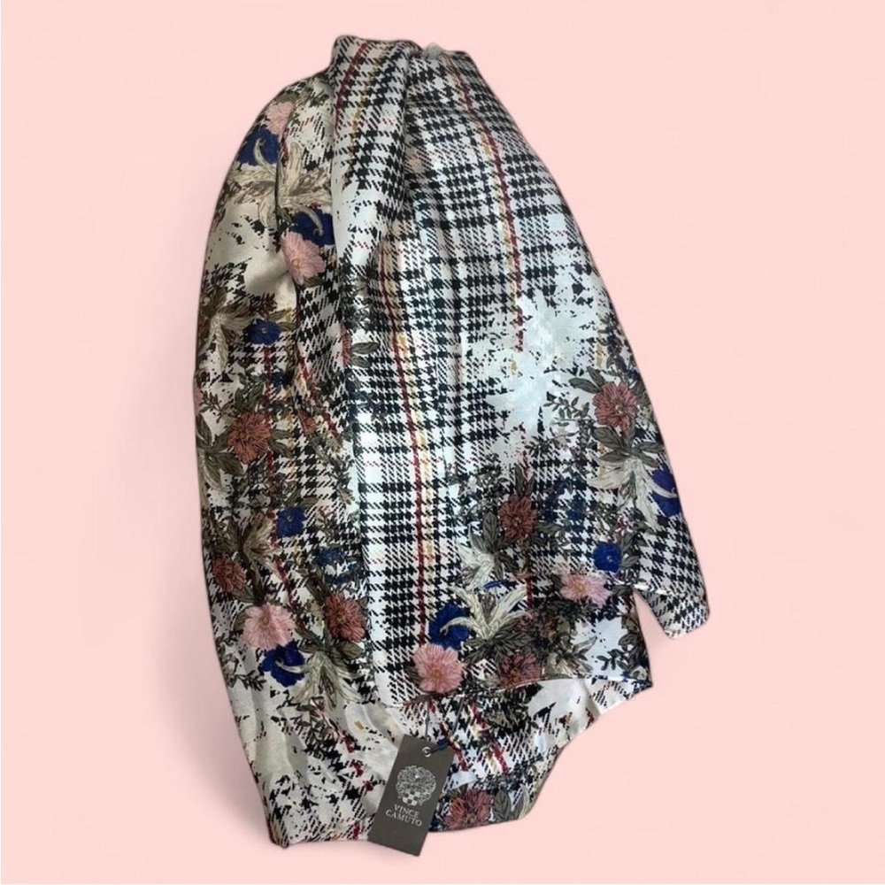NWT Vince Camuto Houndstooth Floral Scarf